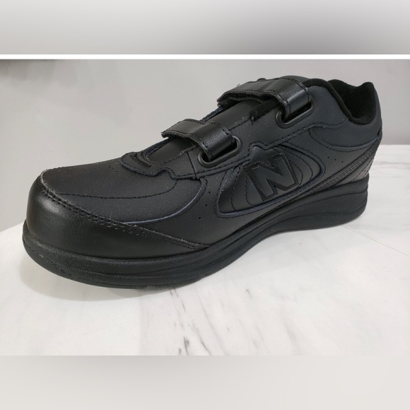New Balance Men's Black Sneakers - Picture 1 of 1